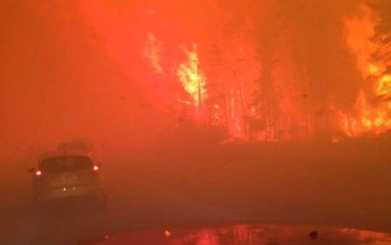 Fort_Mac_Fire03
