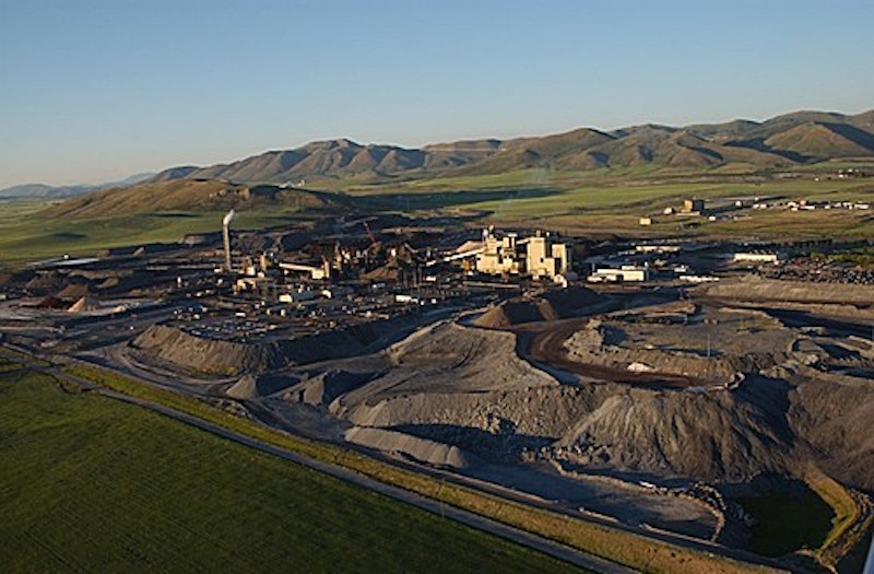 Contractor airlifted to hospital after being buried in ore East Idaho