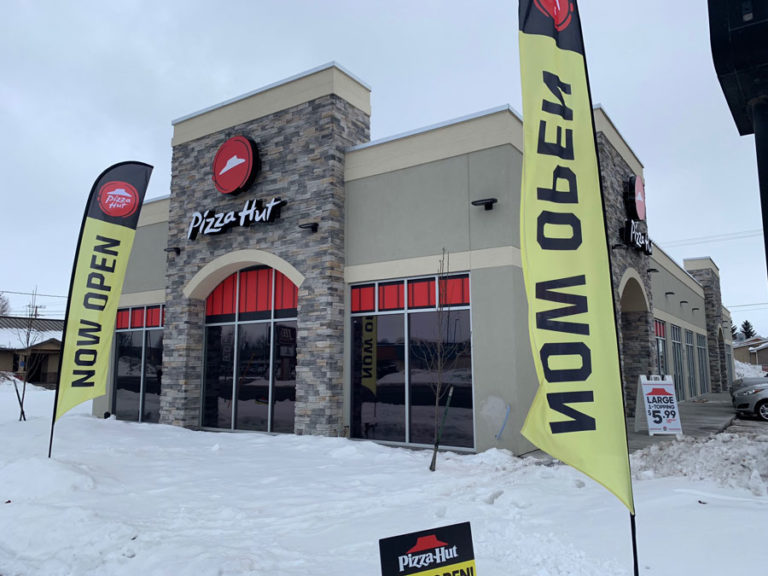 Biz Buzz New Pizza Hut restaurant opens in Rexburg East Idaho News