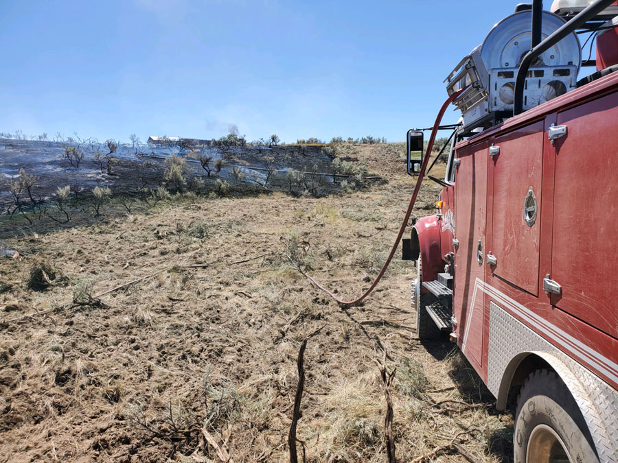 Field fire burns over 100 acres in Shelley, now 100 contained East