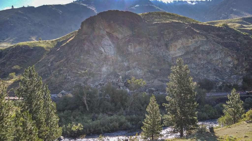 UPDATE Drilling to begin today on US95 rockslide near Riggins East