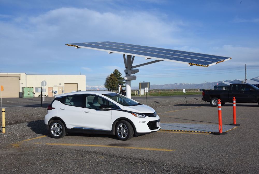 Electric vehicle charging: First of a kind National Lab project will simulate fast charging station microgrids - Vimarsana News
