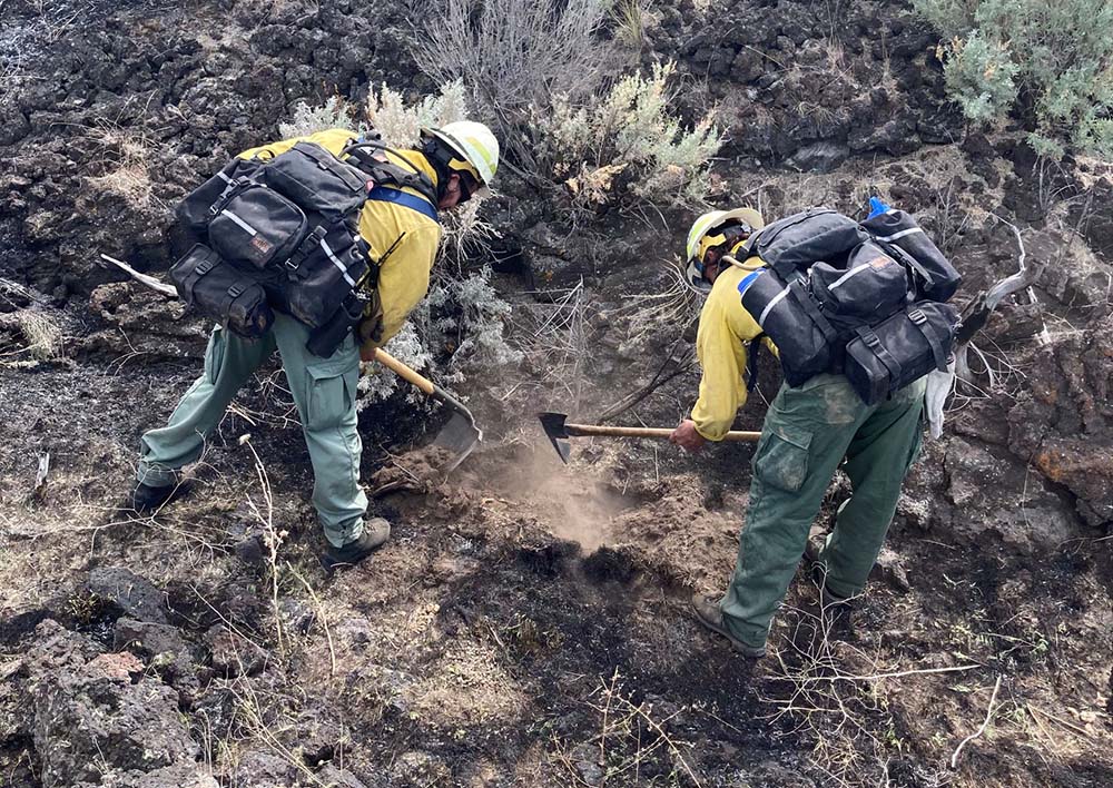 Abandoned campfire grows to 338 acre blaze - Vimarsana News