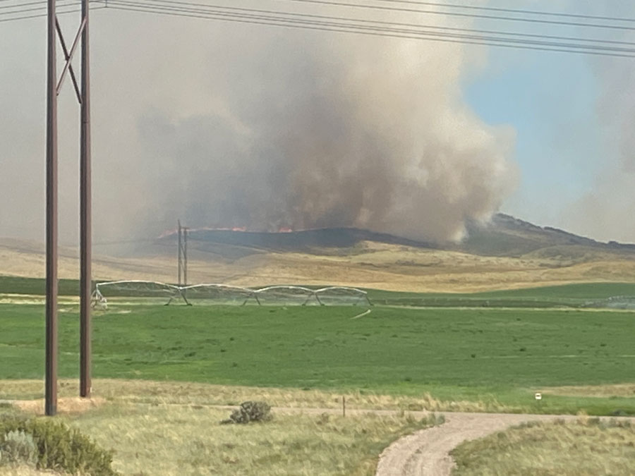 Evacuation orders in effect near American Falls due to 400-acre wildfire - Vimarsana News