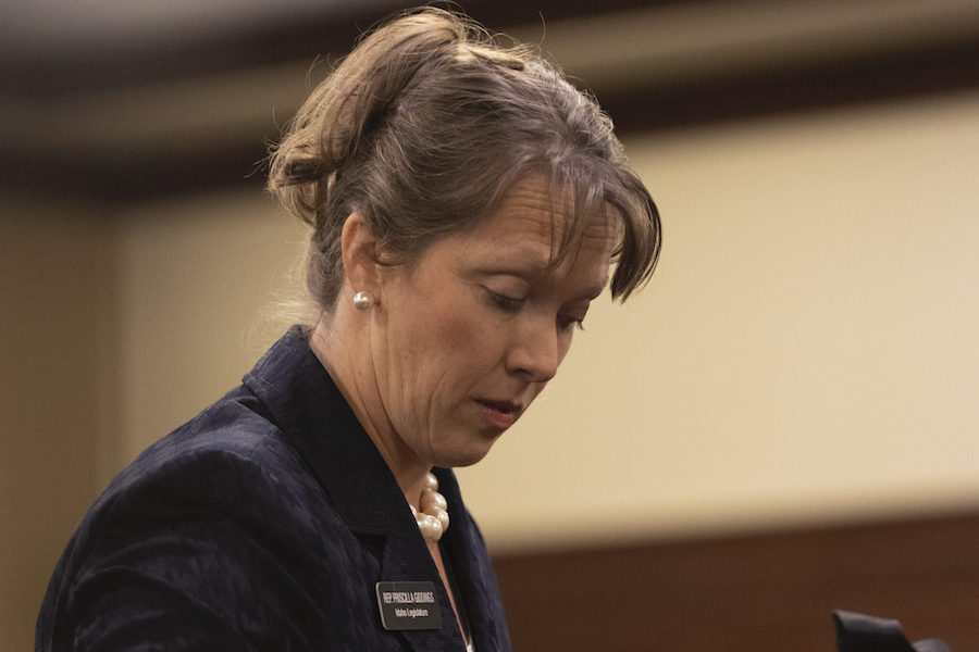 Local legislators react to Giddings' behavior during ethics hearing - Vimarsana News