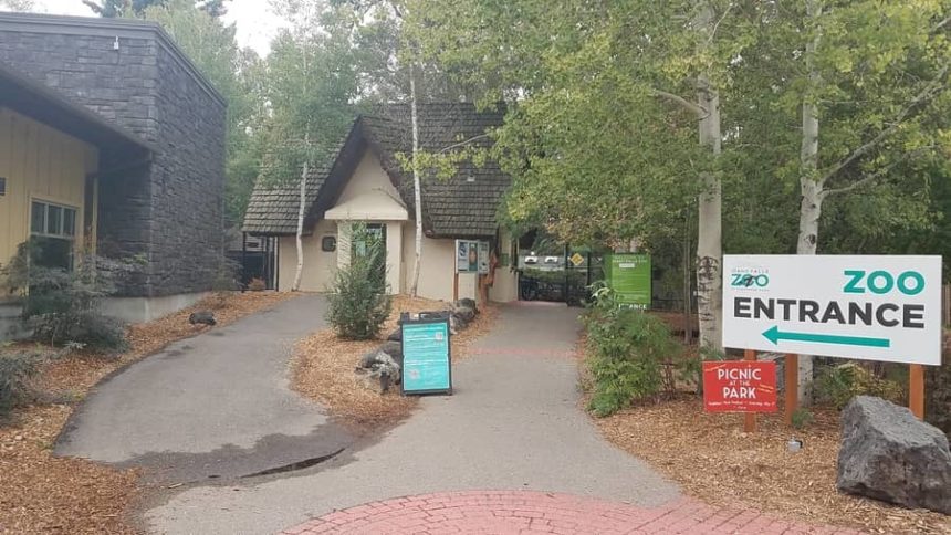 zoo entrance