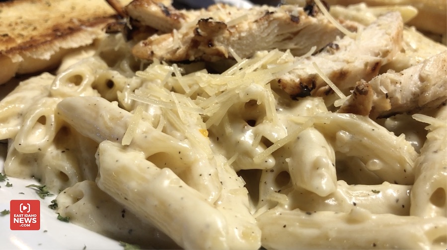 Mac 'n Kelly's Pub & Grill offers an award-winning menu of burgers, sandwiches and pasta - Vimarsana News