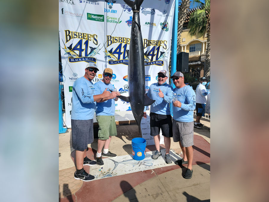 A 305-pound Blue Marlin earns 4 local men top spot in world-renowned fishing tournament - Vimarsana News