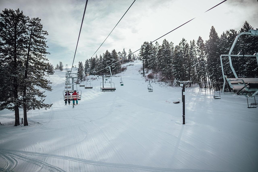 Kelly Canyon opens for the season with new ski lift and improvements to mountain - Vimarsana News