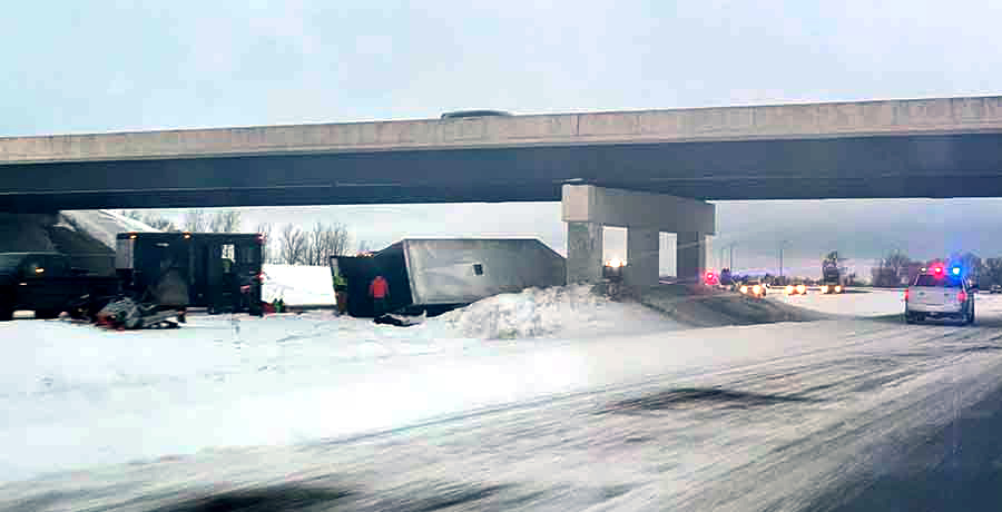 Pickup truck with trailer crashes near North Rexburg exit - Vimarsana News