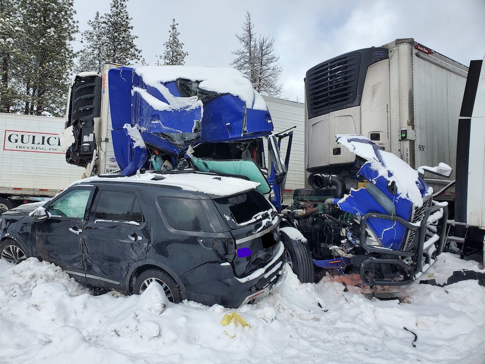 Nearly 100 vehicles involved in crashes on Oregon interstate - Vimarsana News