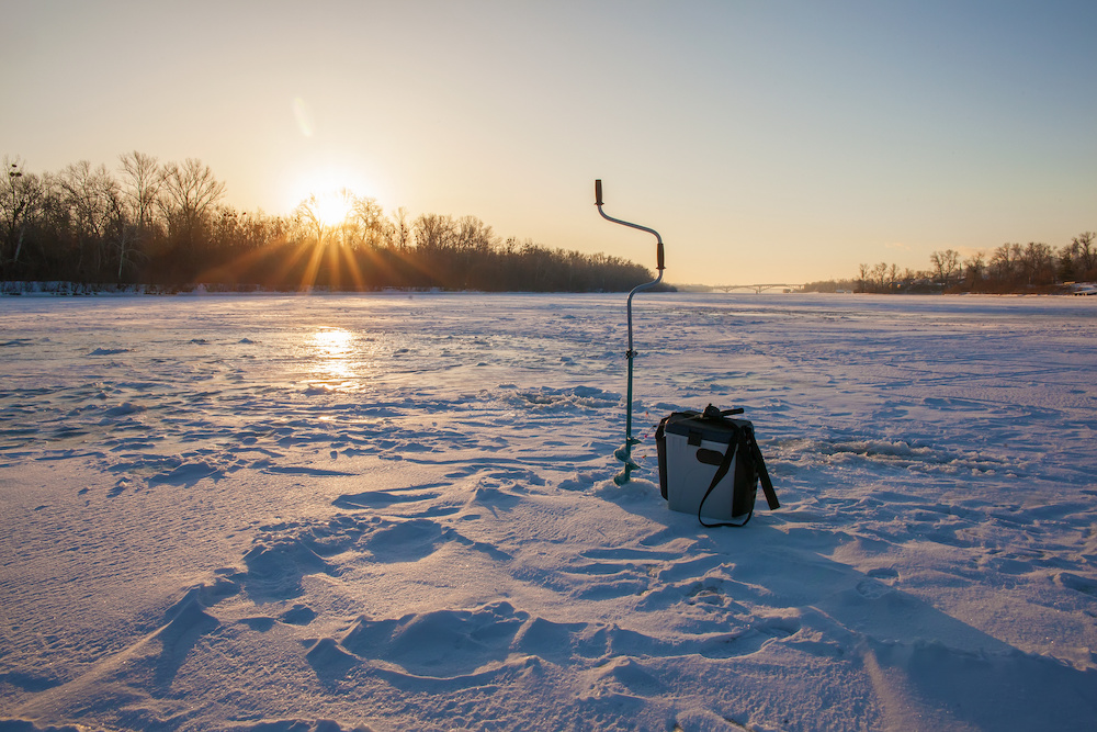 Fisherman dies after falling through ice in Utah - Vimarsana News