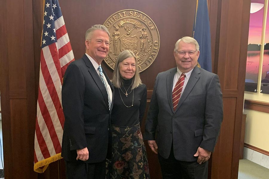 Little files for re-election, enters GOP governor's primary - Vimarsana News