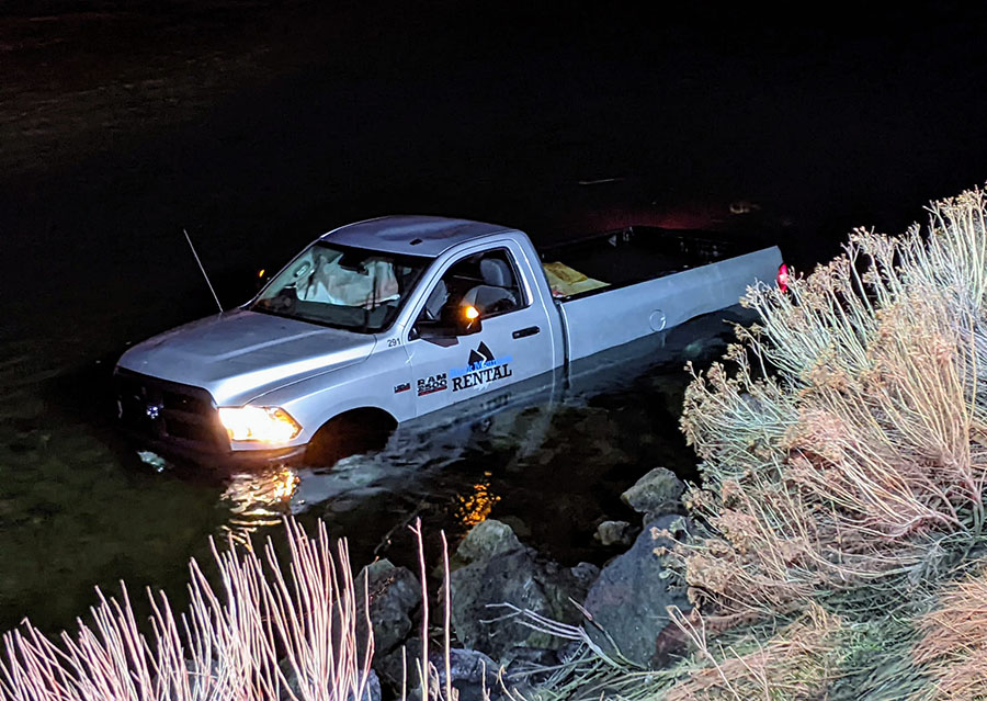 Emergency responders issue warning after firefighter nearly hit by speeding vehicle - Vimarsana News
