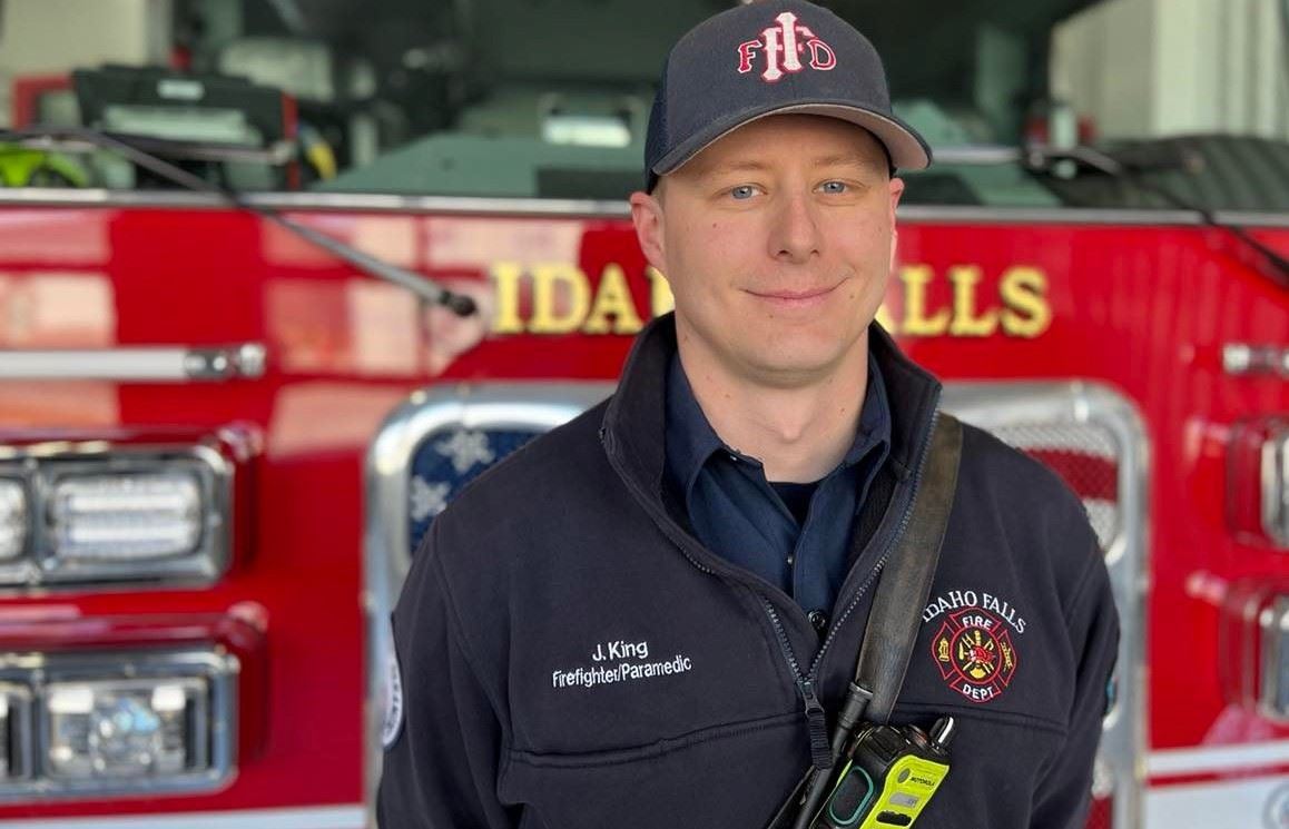 IFFD Firefighter/Paramedic Justin King recognized as Firefighter of the Year - Vimarsana News