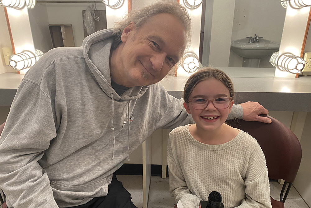 Comedian Ryan Stiles from 'Whose Line Is it Anyway?' answers 7 Questions with Emmy - Vimarsana News