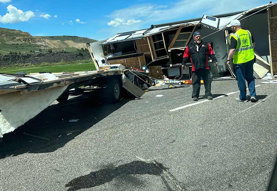 Major traffic slowdown on I-15 after trailer crash - Vimarsana News